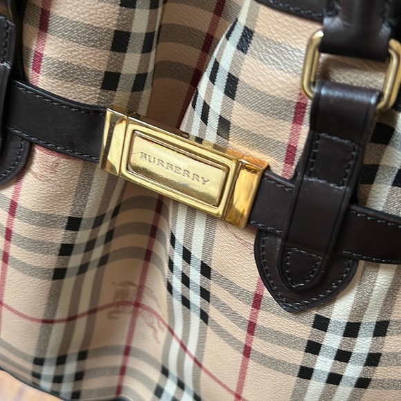 Burberry Tote bag with Sling Using good condition with dust bag - Picture 9 of 16